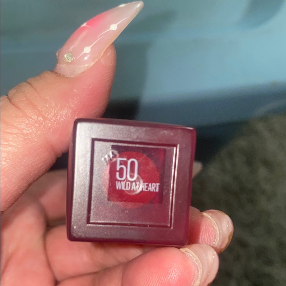 Maybelline Super Stay Lipstick - Deep Red - Picture 4 of 4